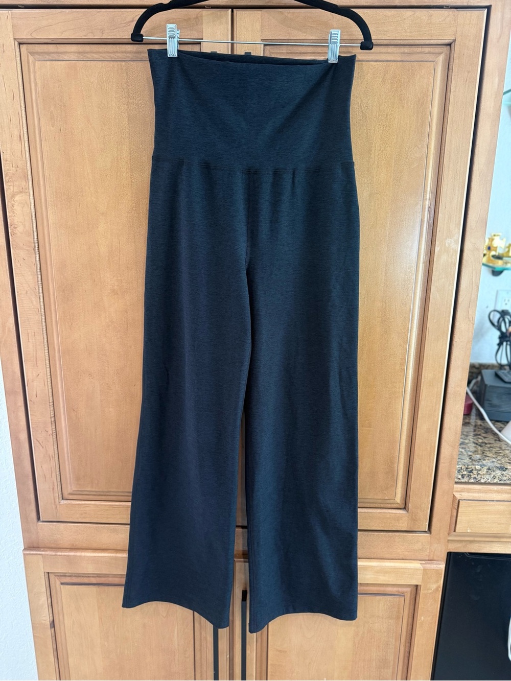Beyond Yoga space-dye Black High-Waist Wide-Leg Leggings NEW SAMPLE- no tag